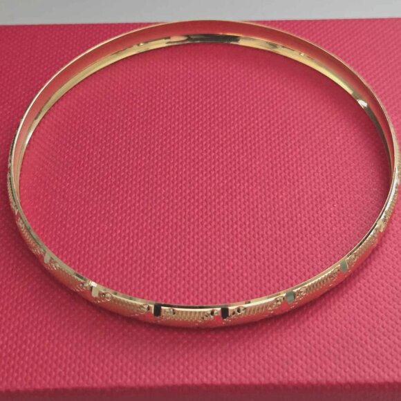 21k Gold Bangle (part 2 additional pics) - Picture 8 of 15